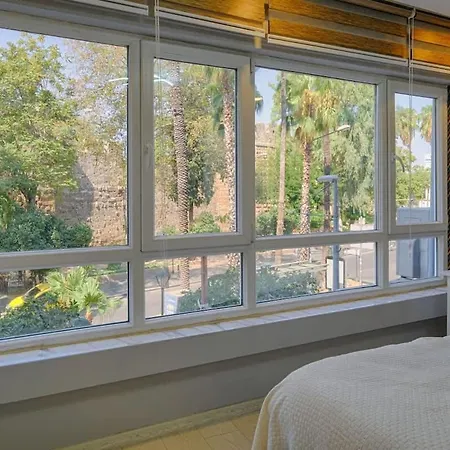 Family-friendly Flat Near Kaleici Old Town * Antalya