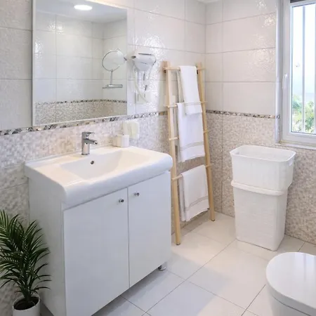 Hadrian Nest 3br Opposite Hadrian Gate *