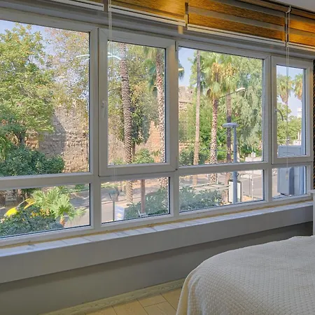 Hadrian Nest 3br Opposite Hadrian Gate Antalya